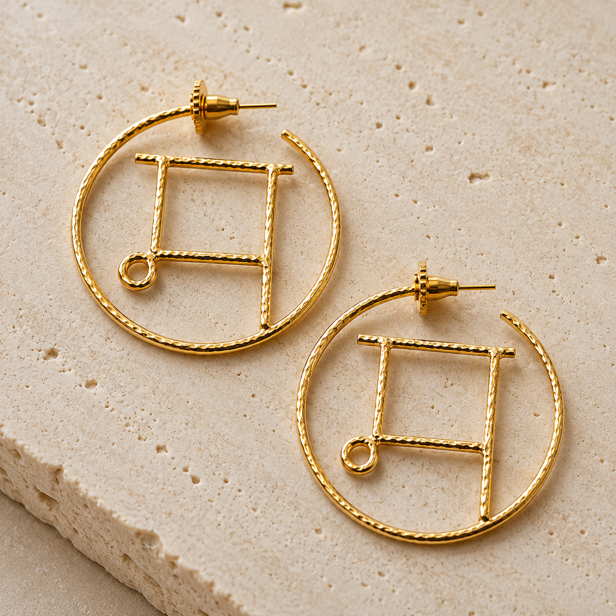 you catch my eye earrings