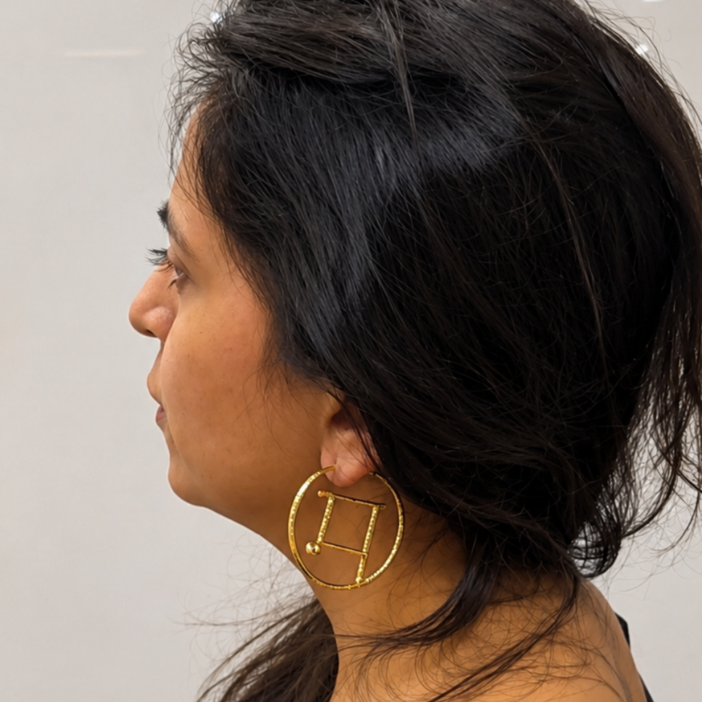 you catch my eye earrings