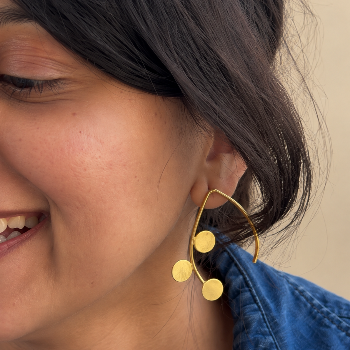 make an entrance earrings