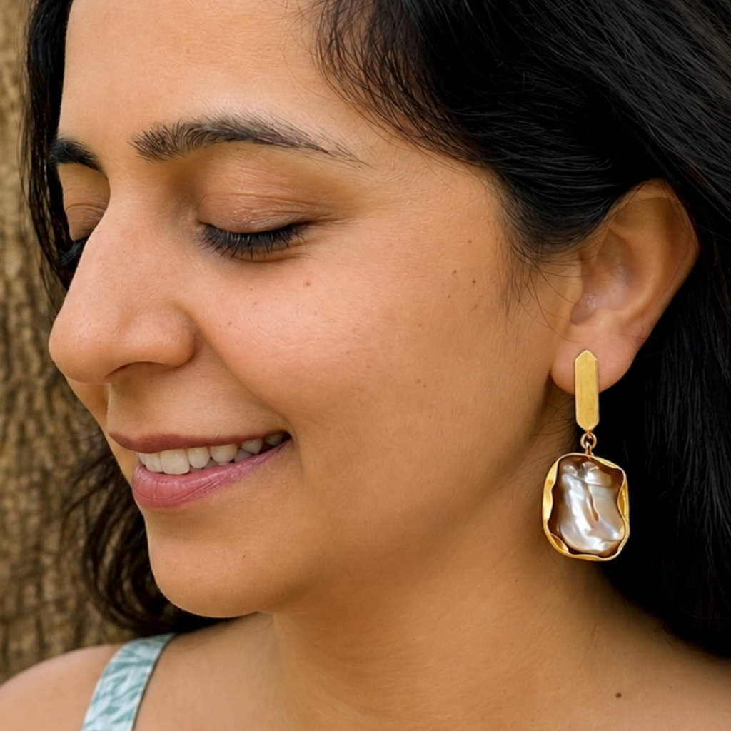 stay a while earrings